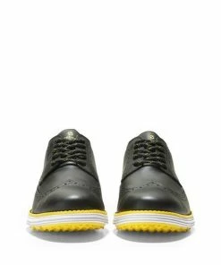 Cole Haan Men's Original Grand Wing Spikeless Golf Shoe - Black 18 Cole Haan Men's Original Grand Wing Spikeless Golf Shoe - Black -Golf Bags Sales 2023 Mens Original Grand Wing Spikeless Golf Shoe Black 6