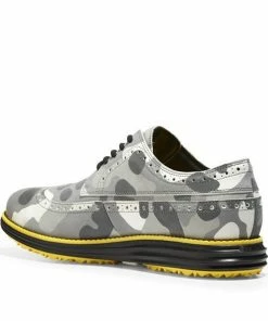 Cole Haan Men's Original Grand Wing Spikeless Golf Shoe - Camo -Golf Bags Sales 2023 Mens Original Grand Wing Spikeless Golf Shoe Camo 7